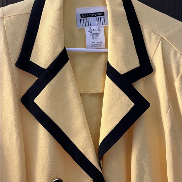 Dani Max vintage bright yellow with black trim jacket. Size 14. - Picture 4 of 9